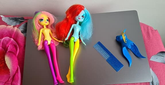 My Little Pony Equestria Girls – Rainbow Dash & väninna
