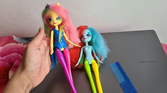 My Little Pony Equestria Girls – Rainbow Dash & väninna