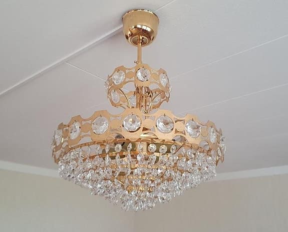 Elegant Kristallkrona  34 diamater -2 små