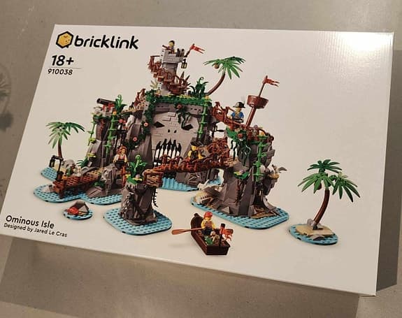 LEGO Bricklink Ominous Isle 910038