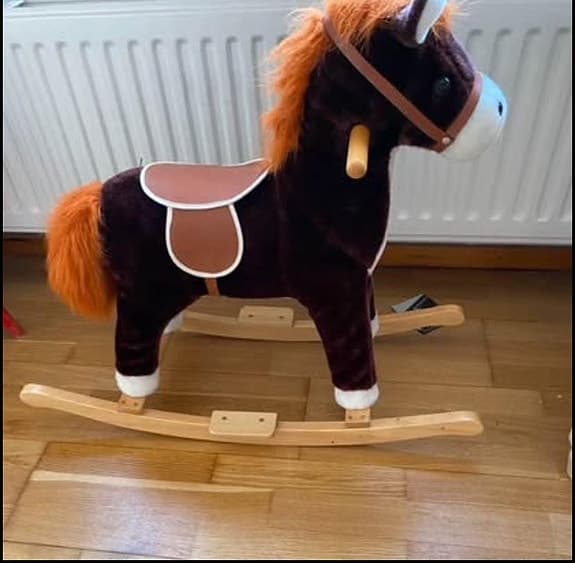 Fin brun gunghäst