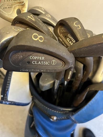 Golfbag med 17 st klubbor