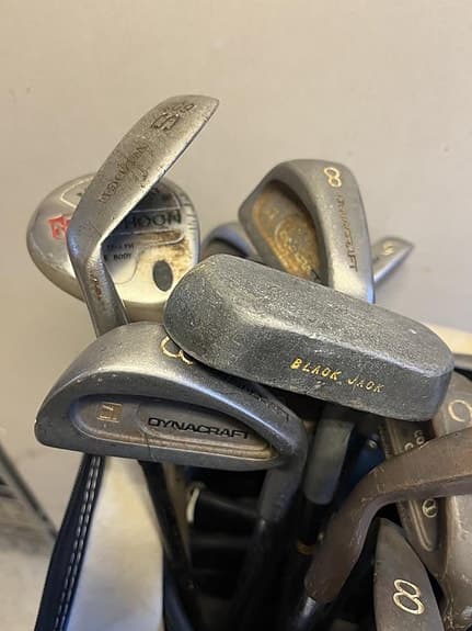 Golfbag med 17 st klubbor