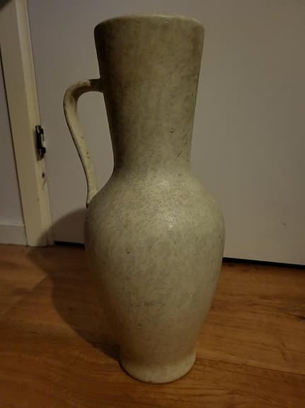 Hög kruka i porslin