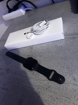 Apple Watch SE (2nd Gen) GPS 44mm 100% batteri