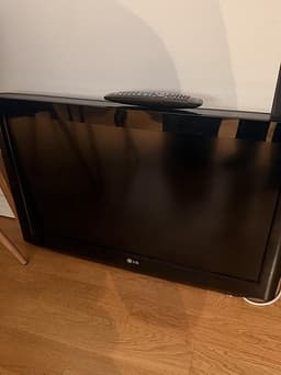 LG TV 32tum