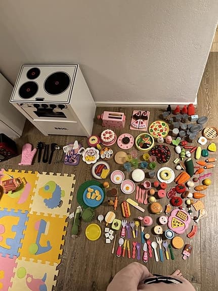 BRIO leksakskök + set med träleksaksmat & tillbehör