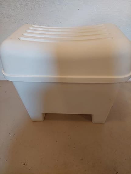 IKEA pall med förvaring plast vit