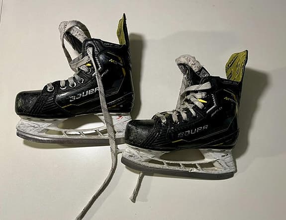 Skridskor Bauer M5 Pro, storlek youth 12.5D