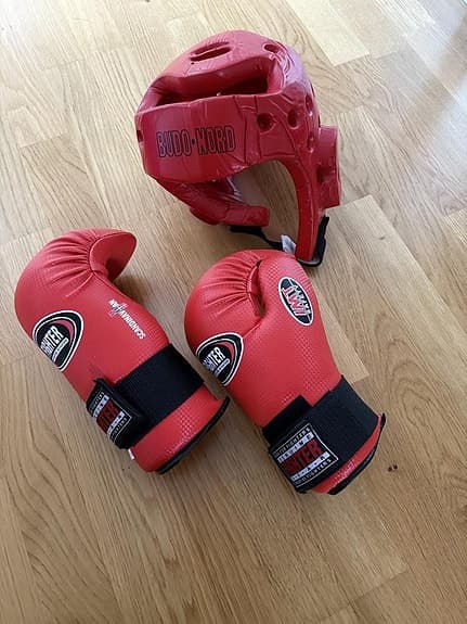 Taekwondo barn huvudskydd & handskar