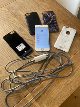 iPhone 7 inkl laddare m.m