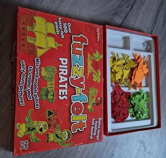 Fuzzy felt pirates