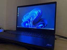 bärbar dator, Dell (precision 7760)