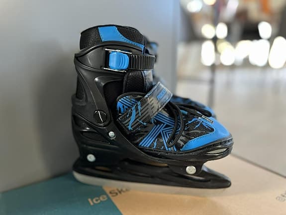 Justerbara skridskor för barn (stl 30-33)