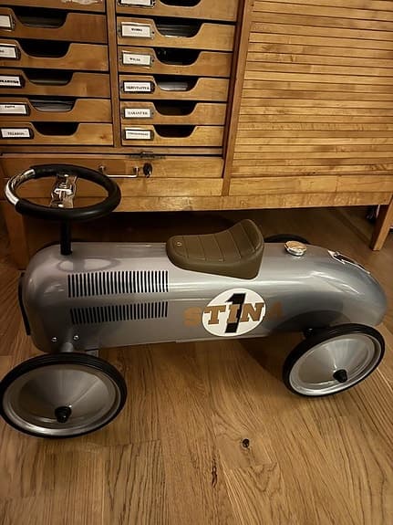 Magni ride-on
