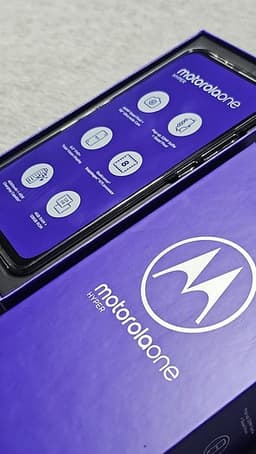 Motorola One Hyper