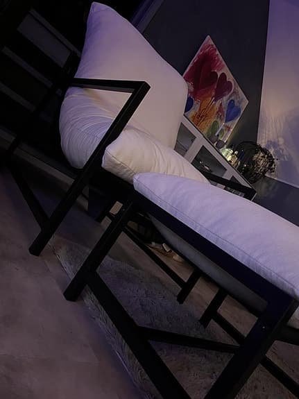 fåtölj med fotpall