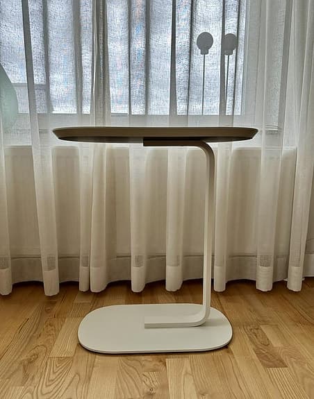 Sidobord Muuto Relate