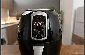 Billig men i bra skick Emerio med led-ljus 1,7L vattenkokare