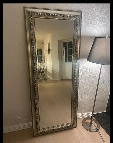 Antik&Tidlös vintage helkropps spegel med Barockstil