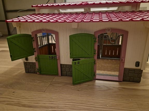 Schleich stall