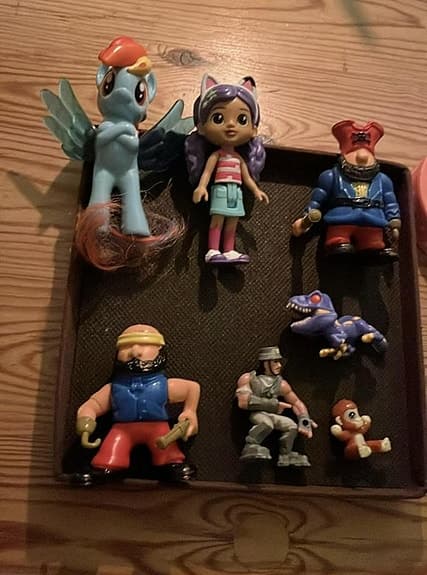 små gubbar tjejer olika figurer Paketpris 🎁