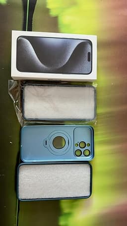 iPhone 15 Pro Max 256GB Blue Titanium 84% Battery+ 4 Cases!