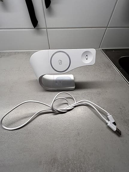 Trådlös laddstation