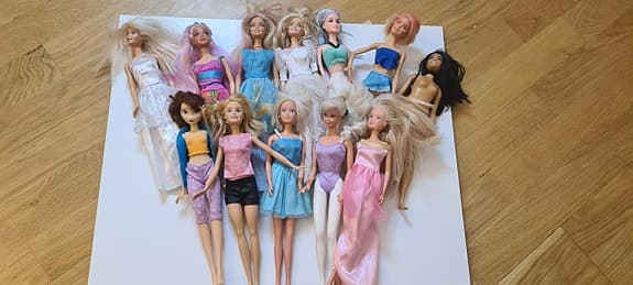Stort dockpaket! Barbie, Simba, Mattel & Hasbro – 12 docko