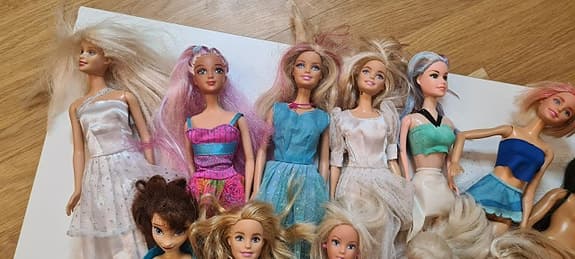 Stort dockpaket! Barbie, Simba, Mattel & Hasbro – 12 docko