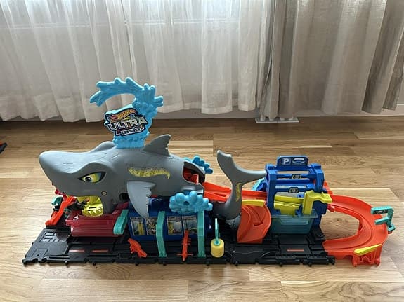 Hot Wheels City - Ultra Shark Car Wash