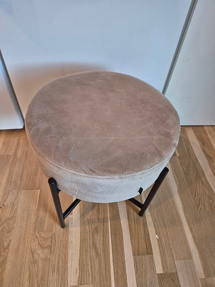 Puff / pall beige sammet