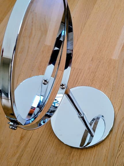 Bordsspegel i Krom