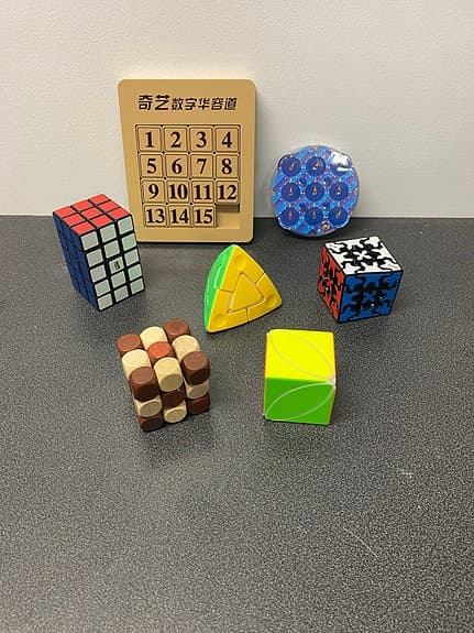 Unika Rubiks kuber och specialpussel