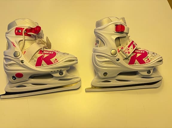 Roces Barn Justerbara Skridskor. Storlek 30-33