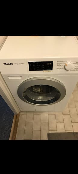 Helt nya Tvättmaskin och TDA150 C Torktumlare