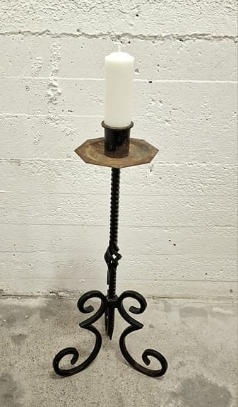 Golvljusstake 66 cm : Svartbehandlad smidesljusstake