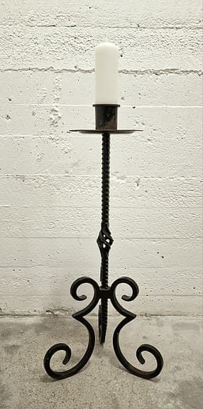 Golvljusstake 66 cm : Svartbehandlad smidesljusstake