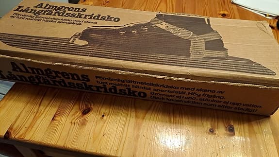 Långfärdskridskor Ahlmgren i originallåda