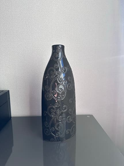 Elegant svart dekorationsvas – 30 cm