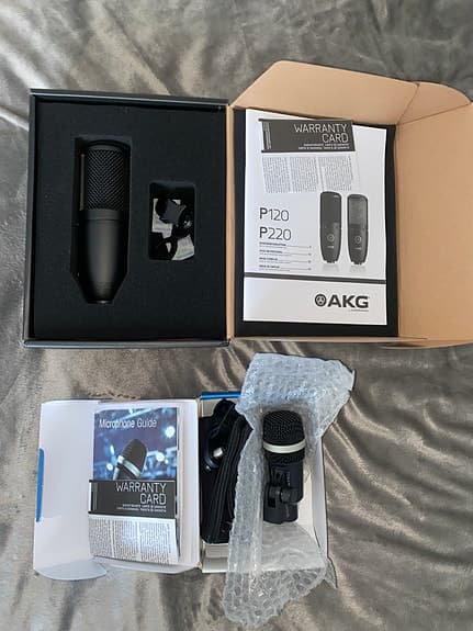 AKG P120 Condenser Microphone + AKG D40 Dynamic microphone, i nytt skick!