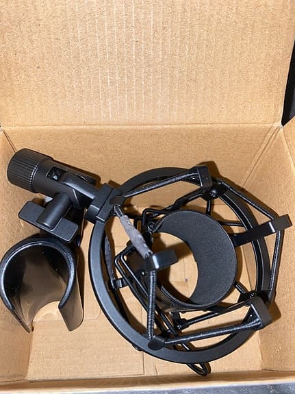 AKG P120 Condenser Microphone + AKG D40 Dynamic microphone, i nytt skick!