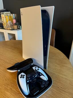 PS5 Digital Edition + DualSense Edge