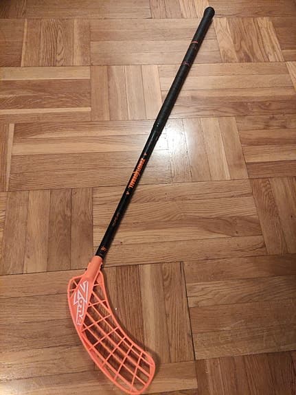 Zone innebandyklubba vänster