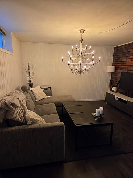 Fynda en vacker takkrona med 30 nya varmgula dimbara  LED ljuskällor