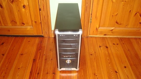 Speldator AMD Phenom X4 9950 Quad-Core @ 2,6 GHz, 4 kärnor och 4 trådar