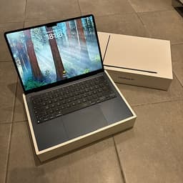 MacBook Air M2 (2022-modell)