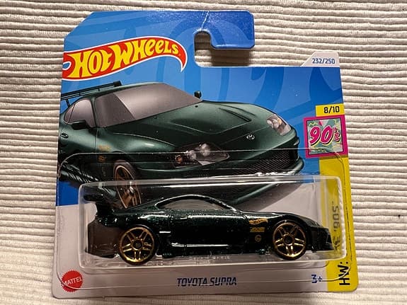 Hot Wheels Toyota Supra Leksaksbil Svart med Guldhjul