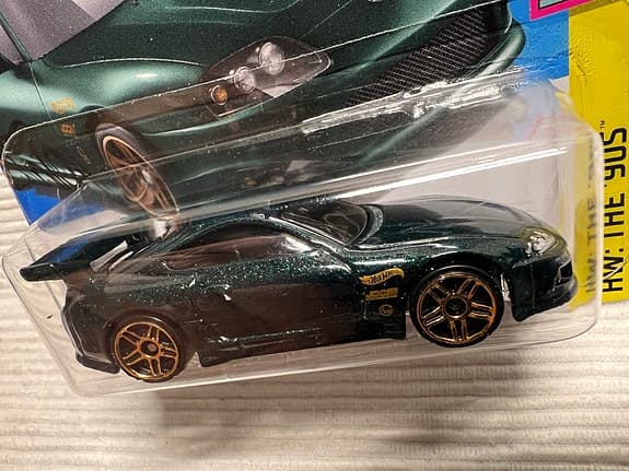 Hot Wheels Toyota Supra Leksaksbil Svart med Guldhjul
