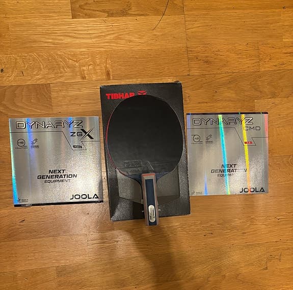 Pingisracket TIBHAR Defense Plus med JOOLA Dynaryz (169g)